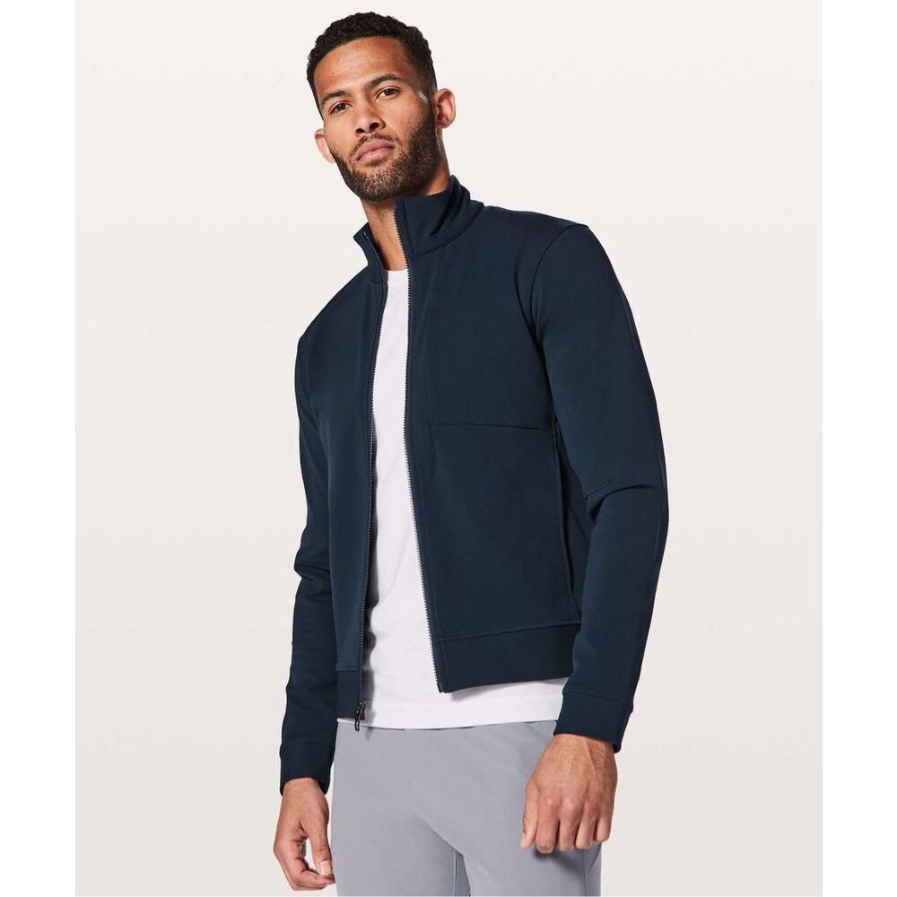 Lululemon Men’s Sojourn Jacket in True Navy Size XXL